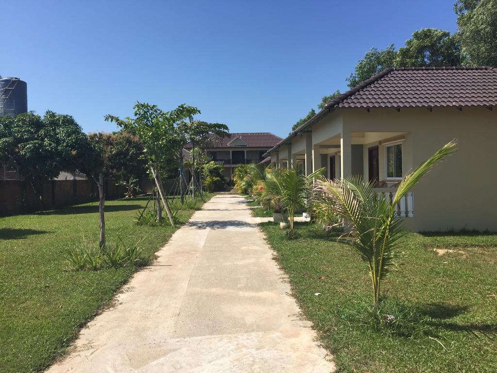西哈努克 The Moonflower Bungalow酒店 外观 照片